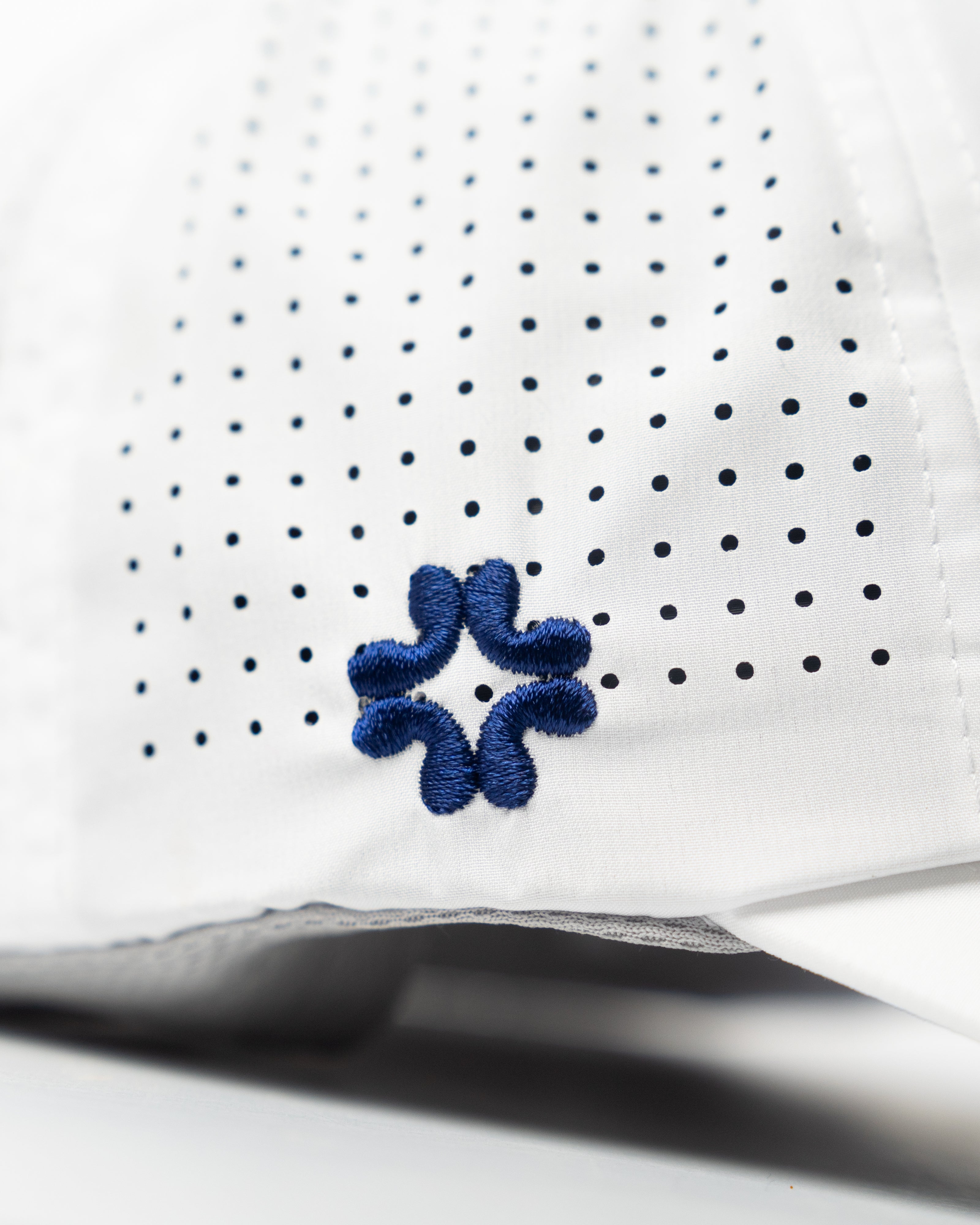 LADY LIBERTY, Sun Goddess, White, UPF 50+ - VIMHUE