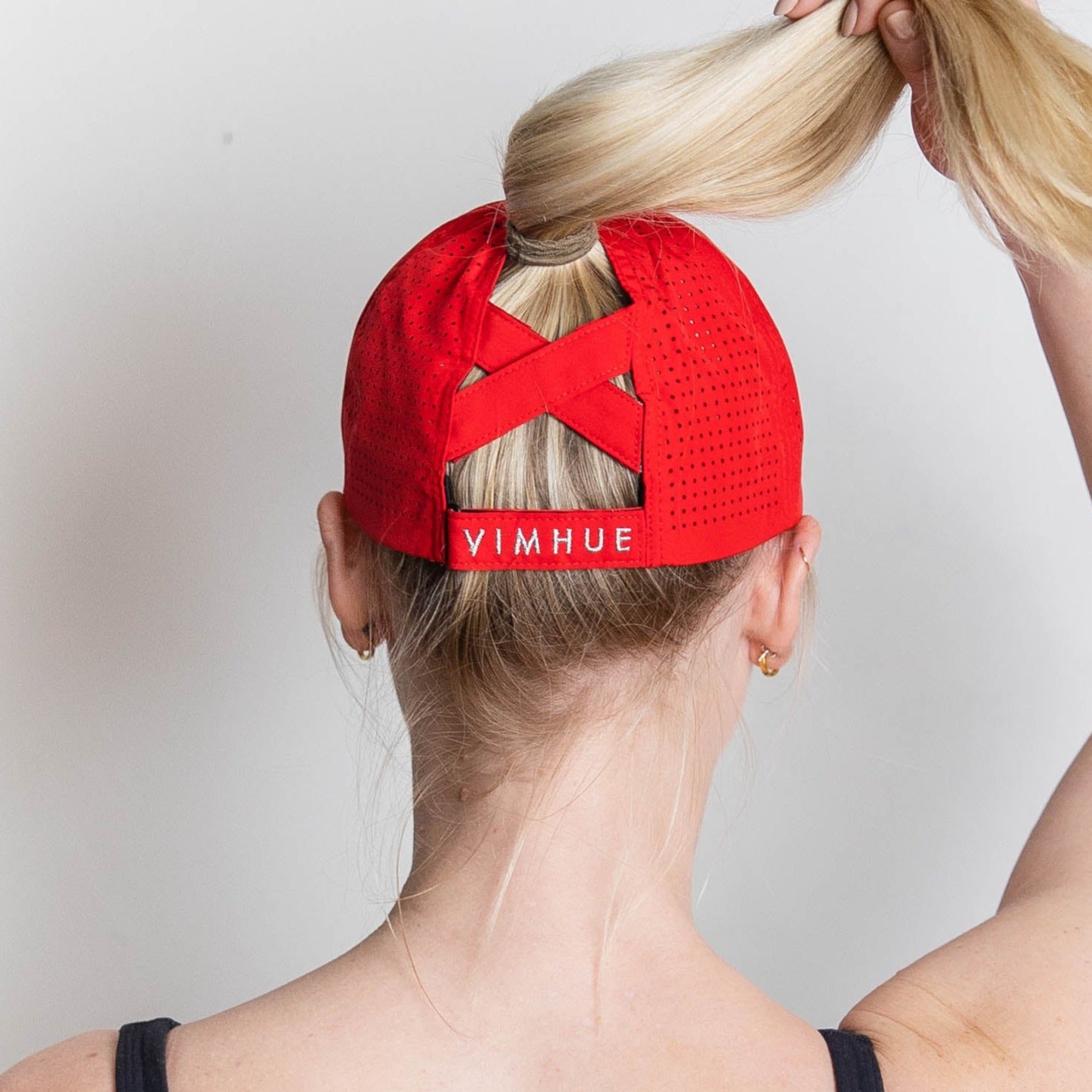 Ladies high ponytail hat, crimson , UPF50+