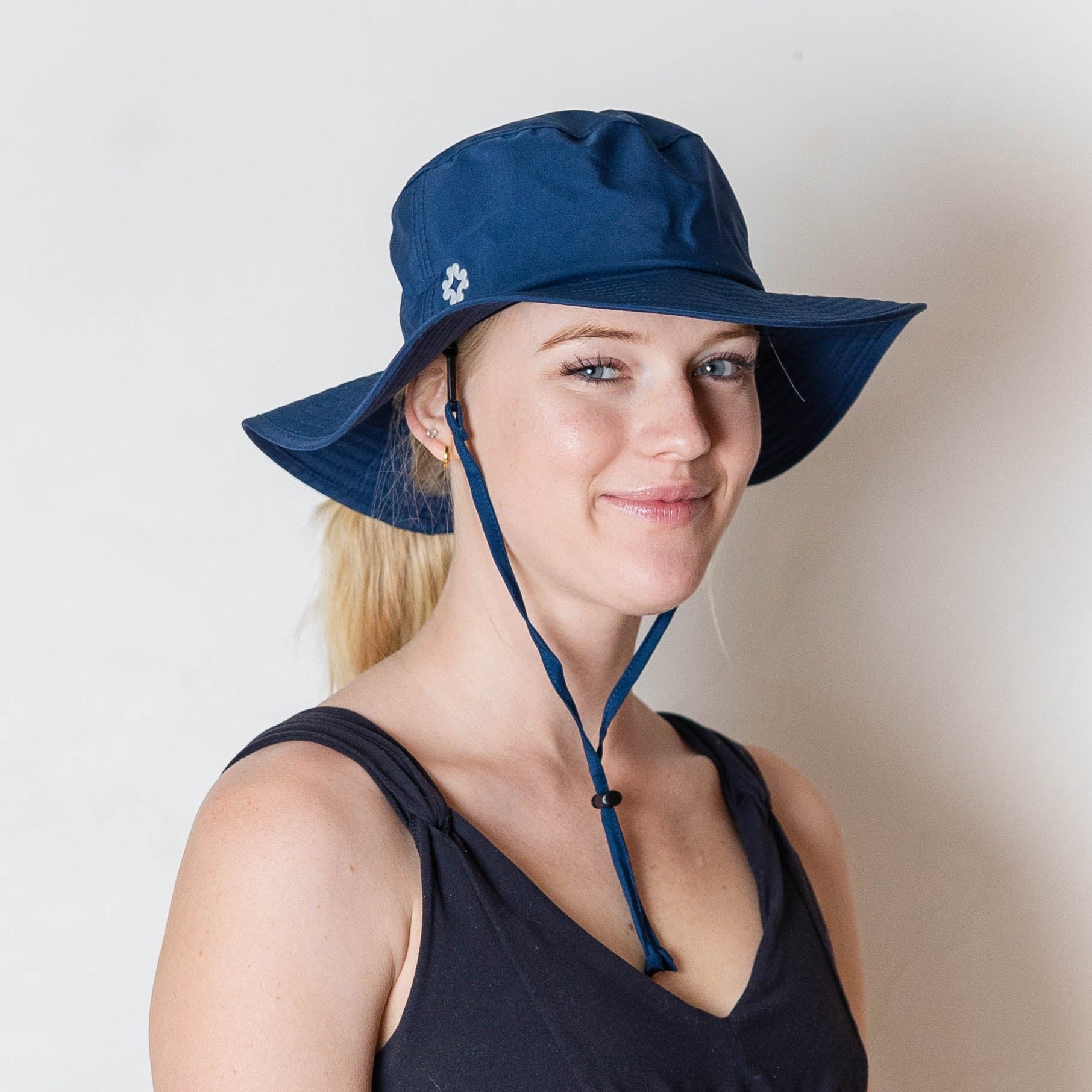 Ponytail hat, Sun Goddess Bucket Hat, Navy, UPF50+ - VIMHUE