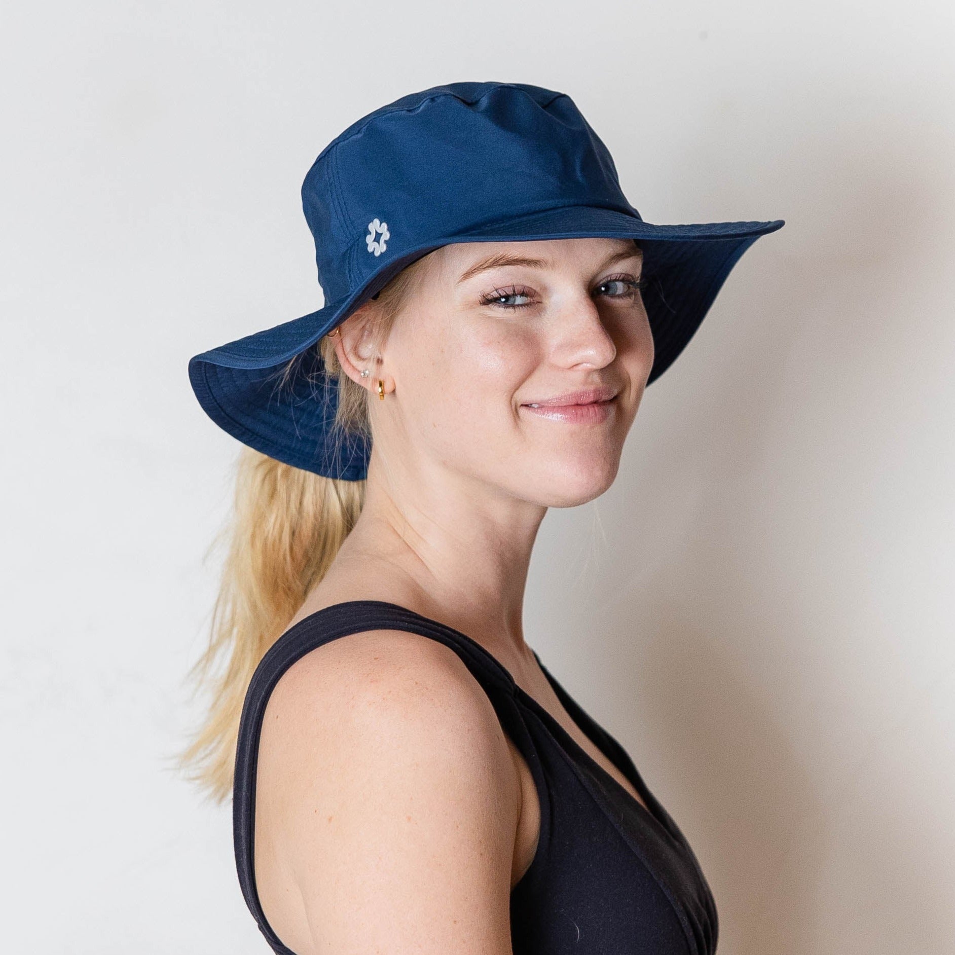 Ponytail hat, Sun Goddess Bucket Hat, Navy, UPF50+ - VIMHUE
