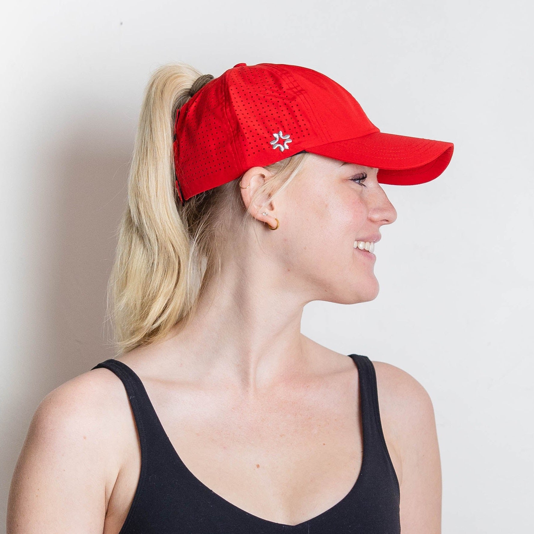 Ladies high ponytail hat, crimson , UPF50+