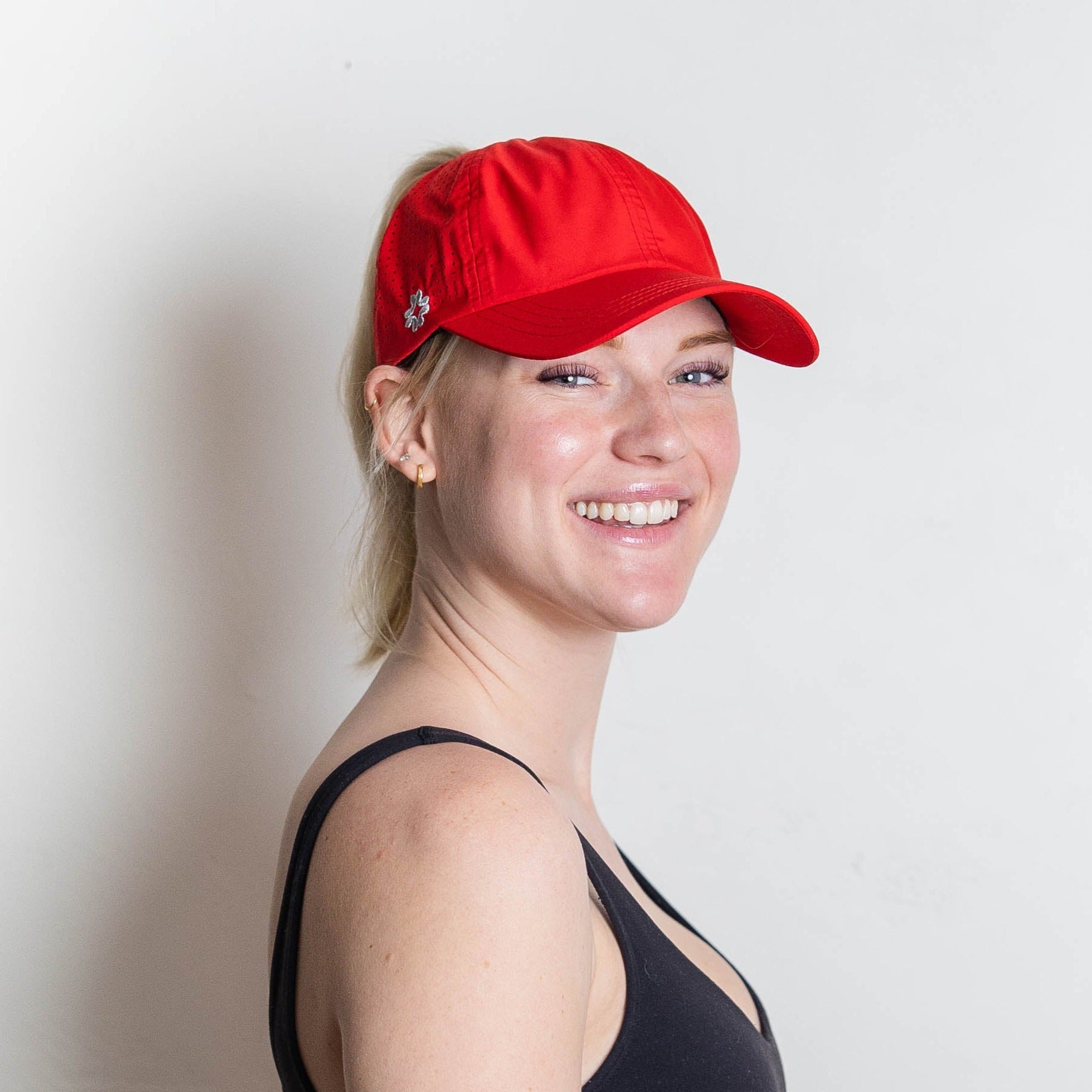 Ladies high ponytail hat, crimson , UPF50+